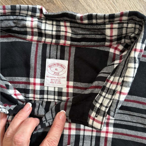 Brooks Brothers • Plaid Flannel Shirt - Picture 3 of 7